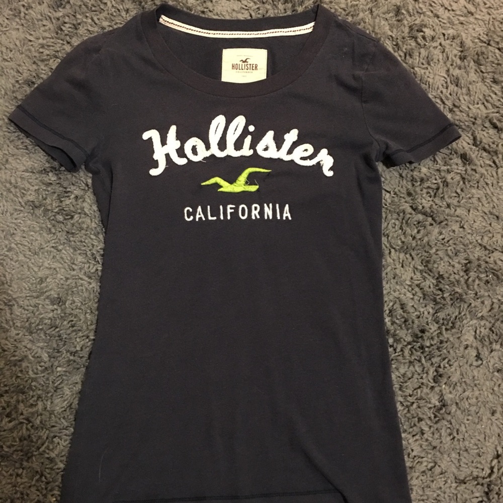 Hollister t shirt